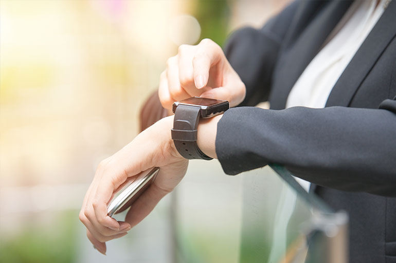 Wearable technologies and improvement in human capital management